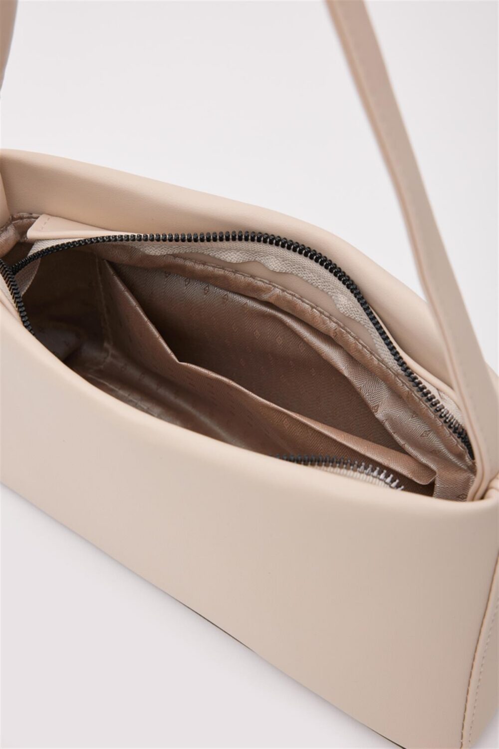 Ella Beige