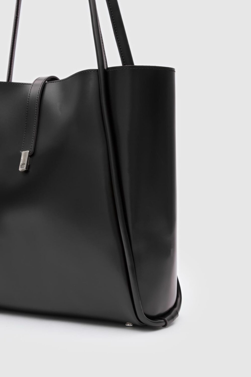 Chester Noire + trousse