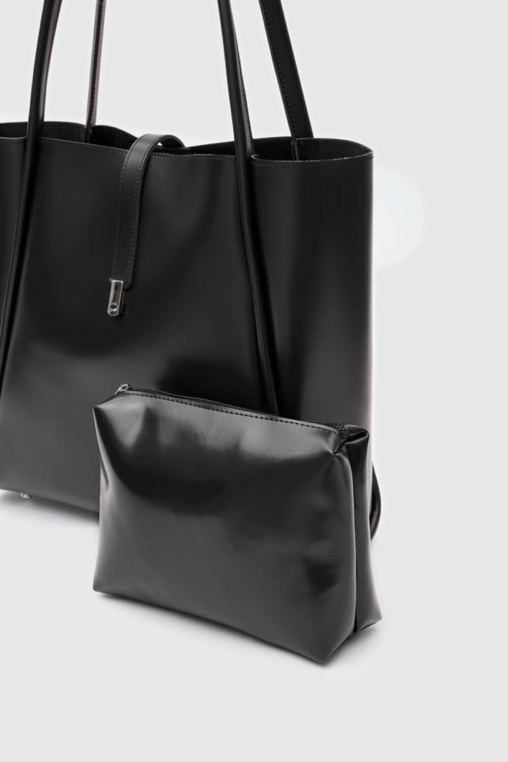 Chester Noire + trousse