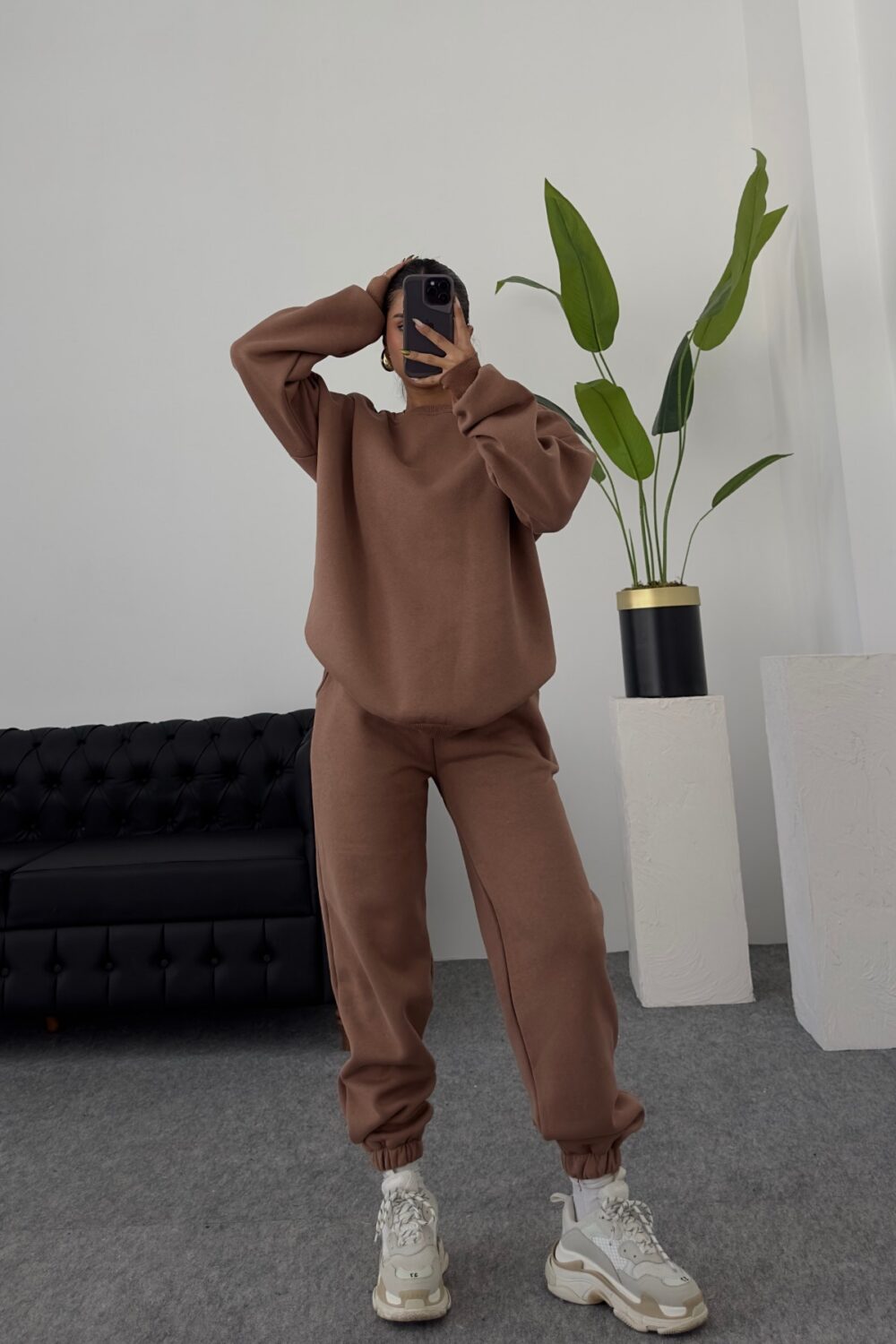 Ensemble Marron oversize ( مقطن من الداخل)