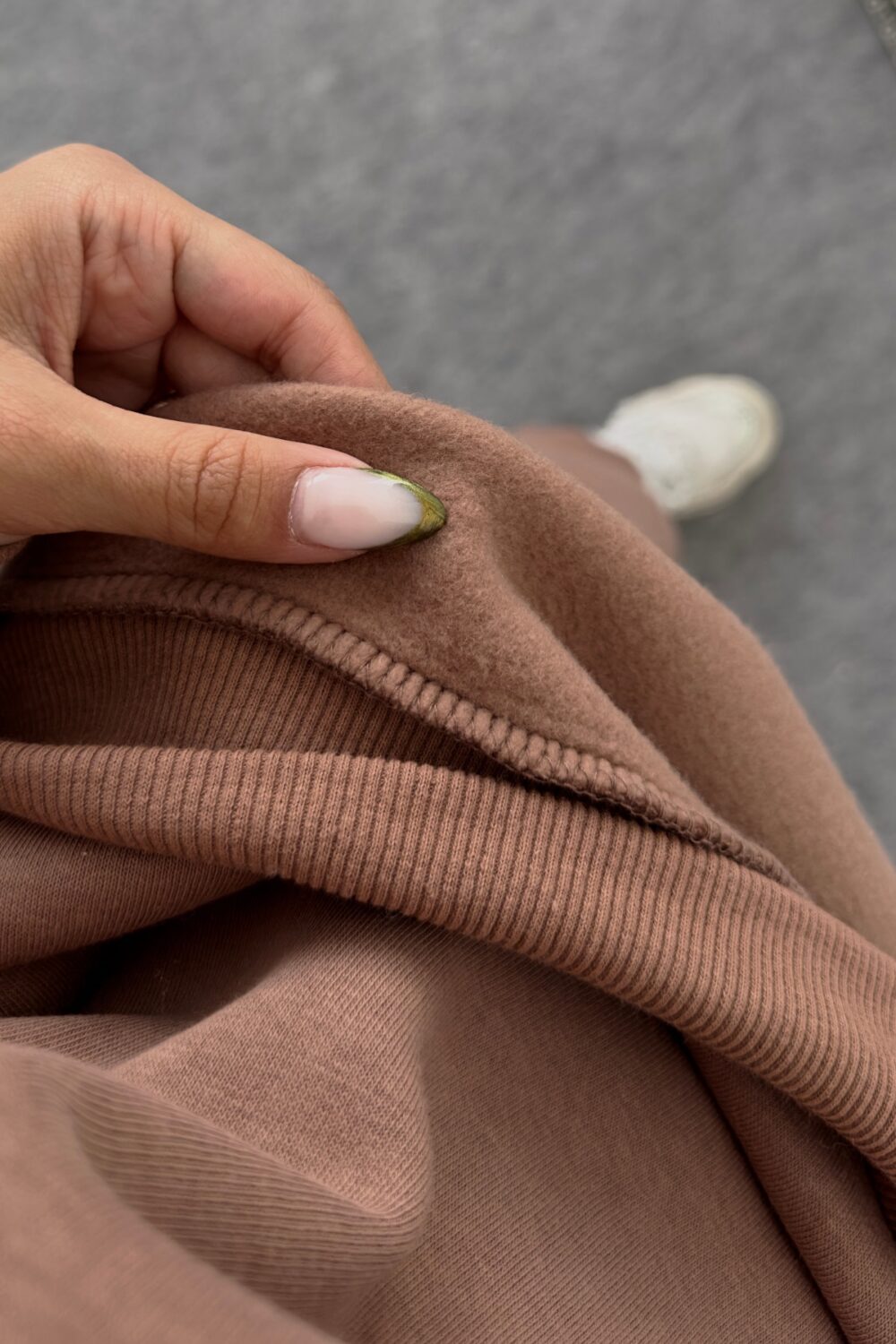 Ensemble Marron oversize ( مقطن من الداخل)