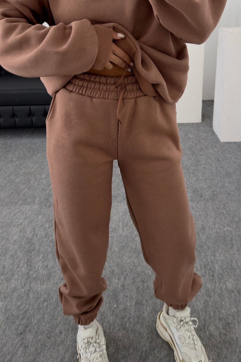Ensemble Marron oversize ( مقطن من الداخل)