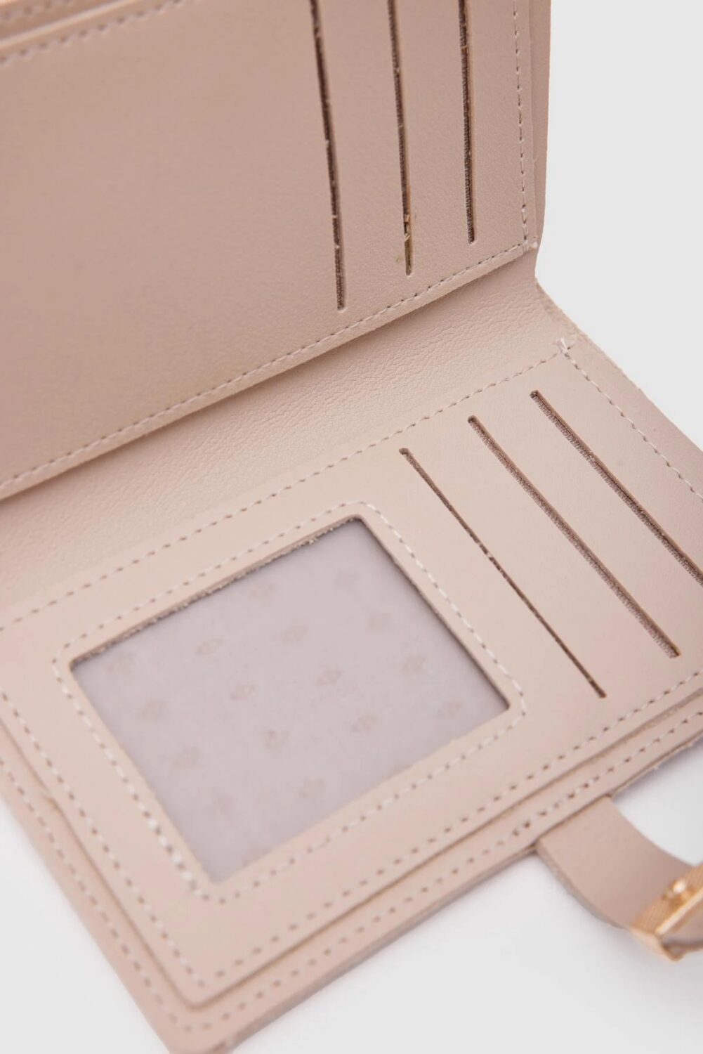 Lili Beige