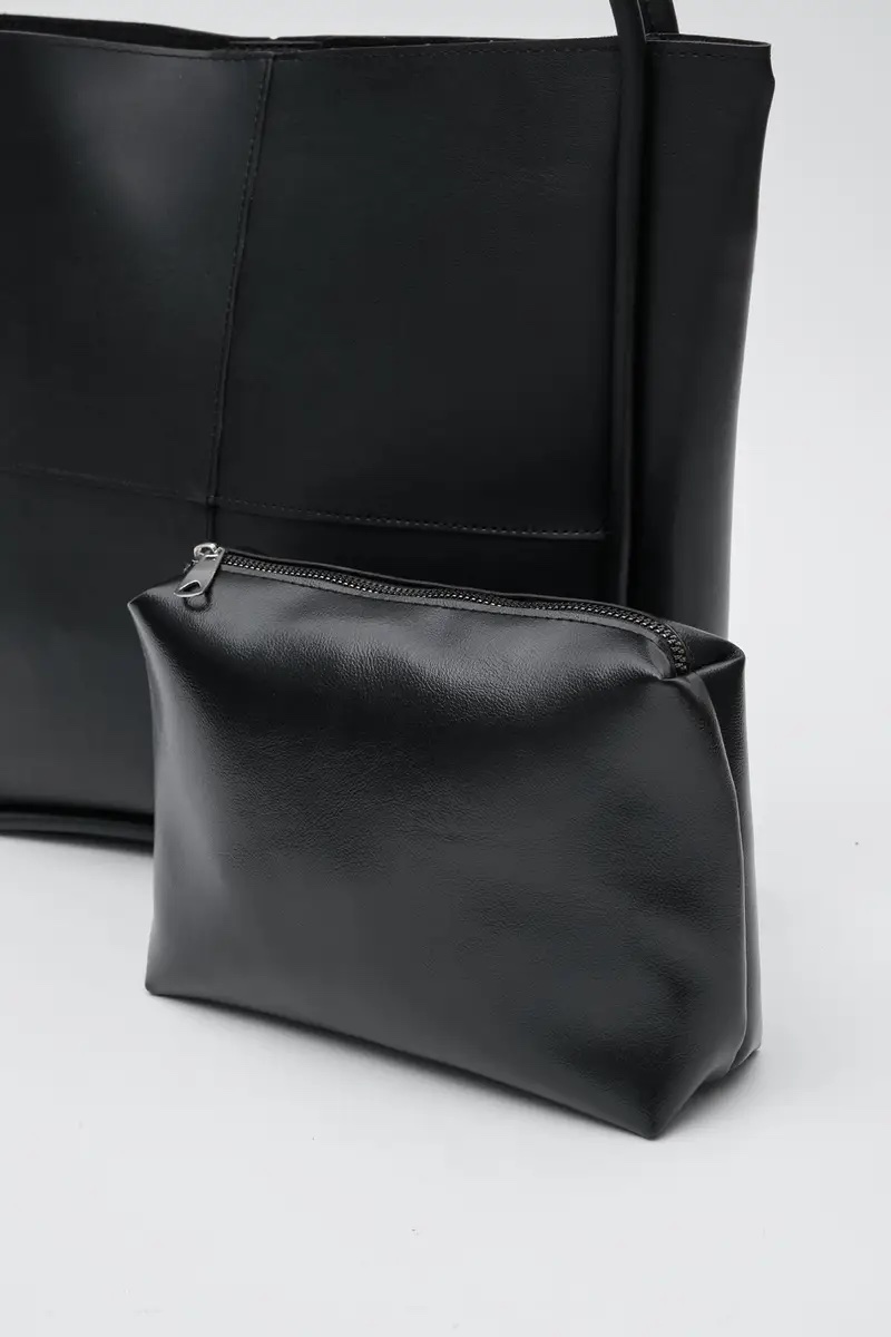 Venus Noire + Purse