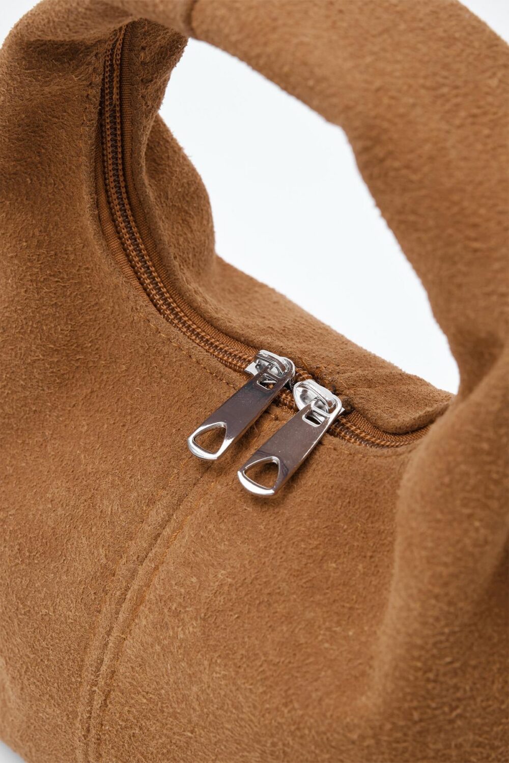 Axy Camel