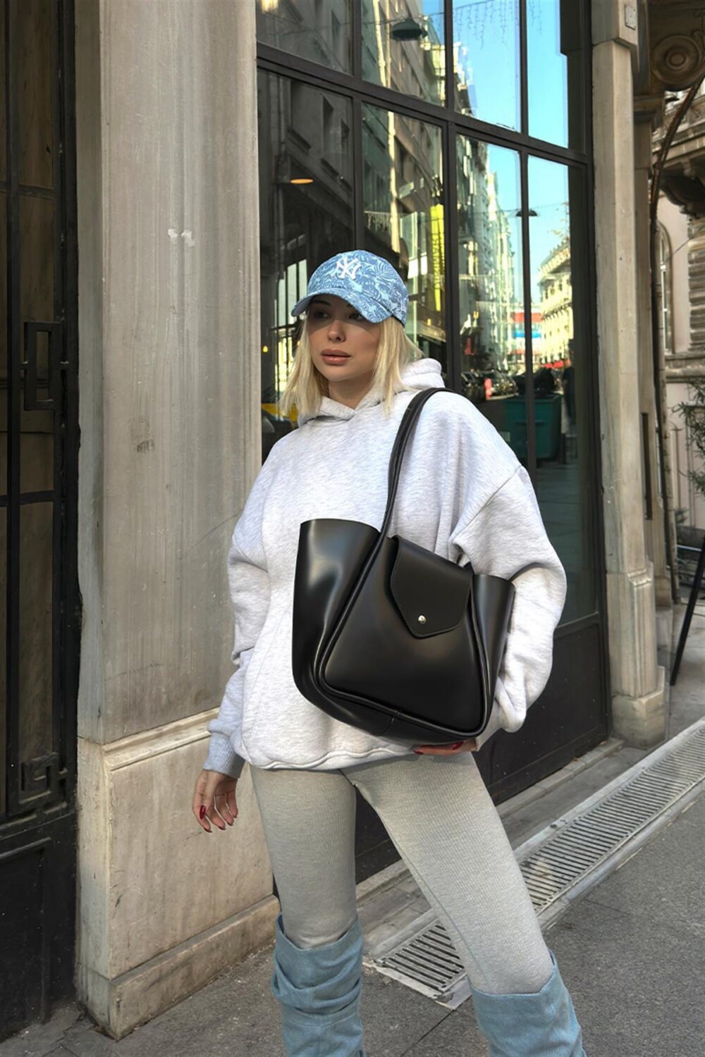 Petra Noire + Purse