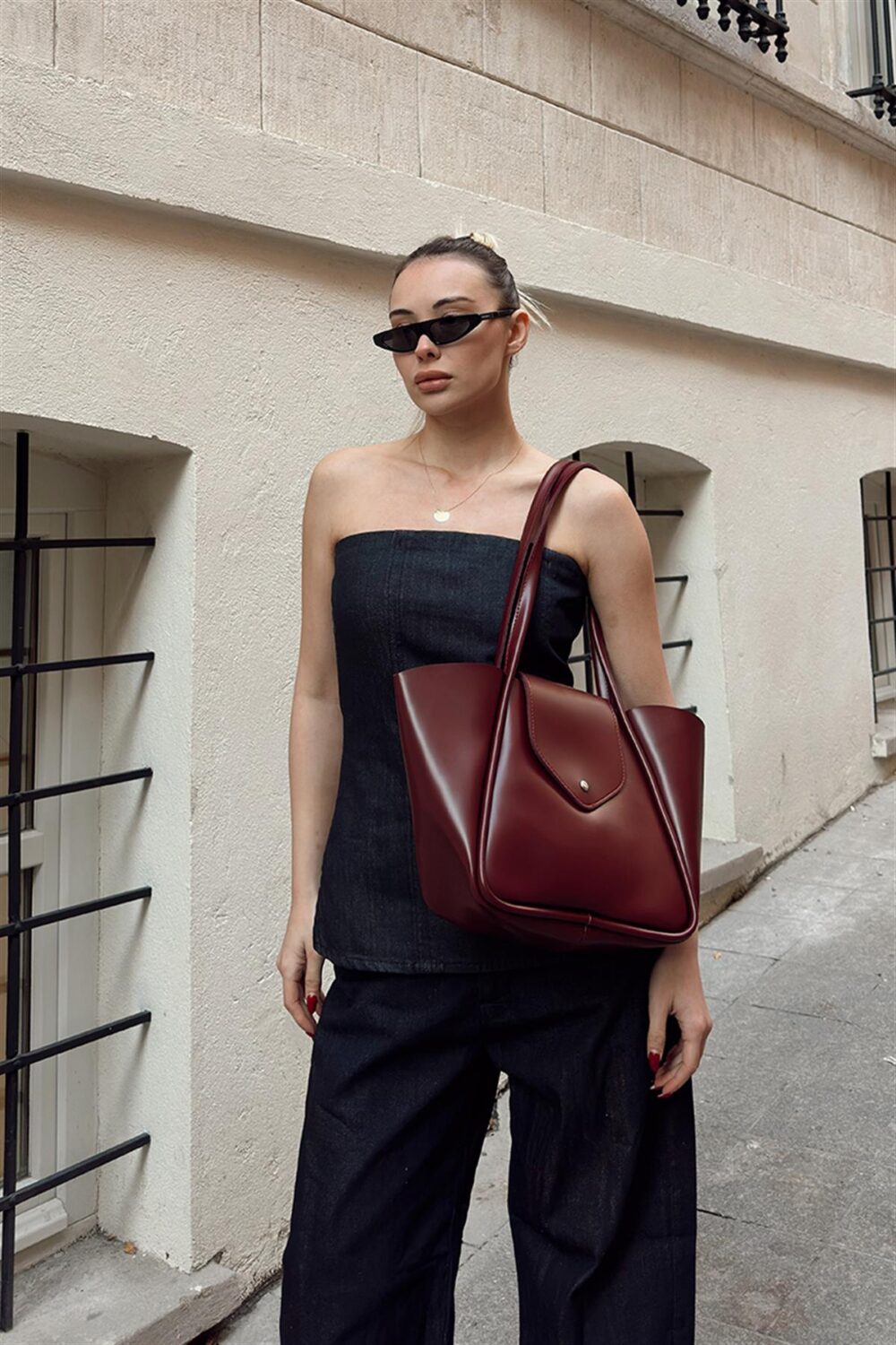 Petra Bordeaux + Purse