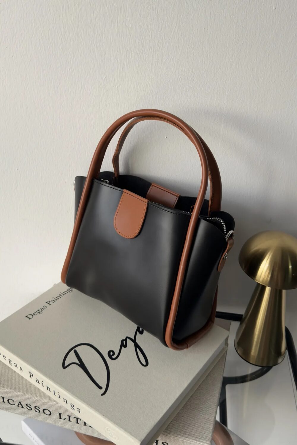Beca Noire & Camel + Purse
