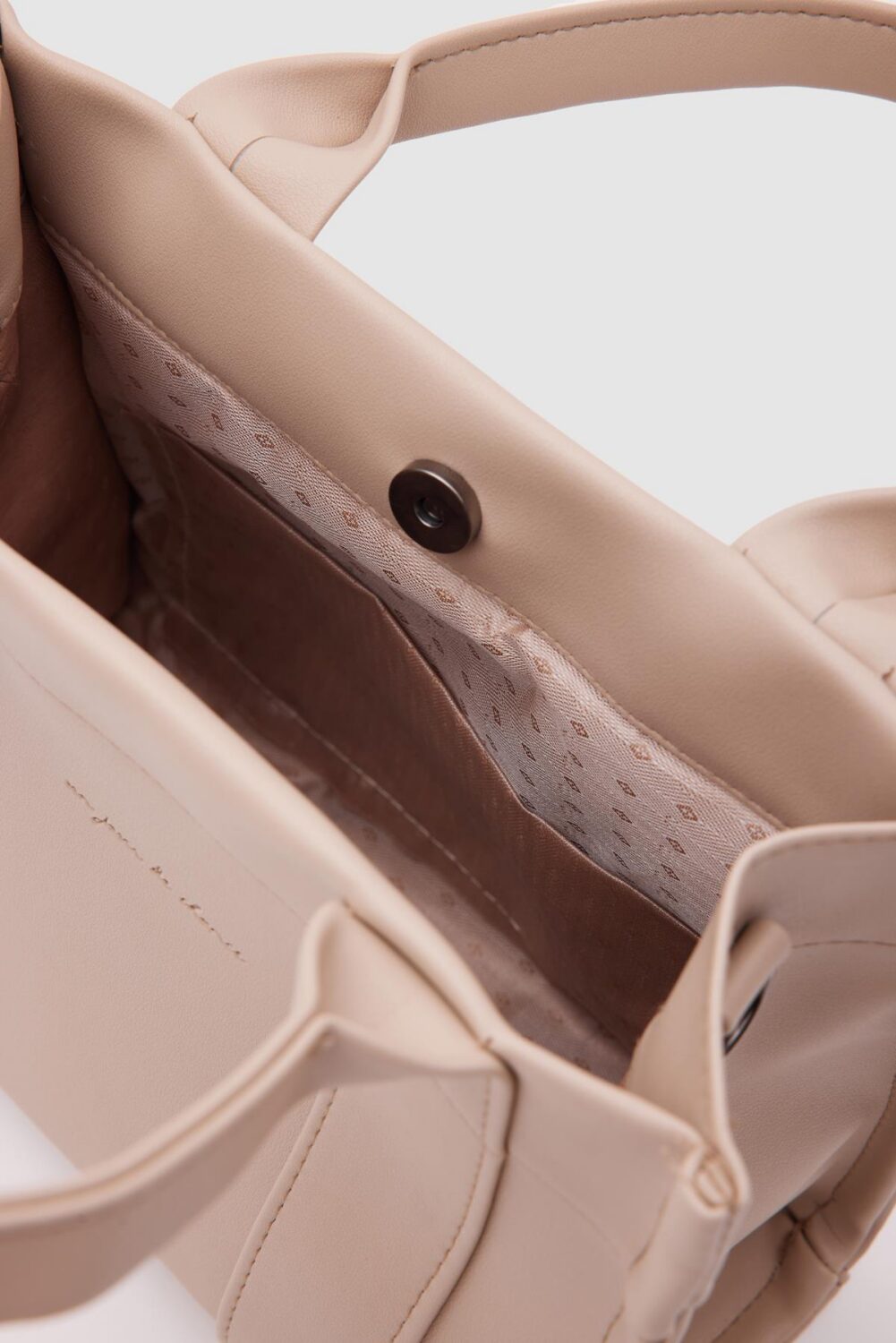 Bonnie Beige