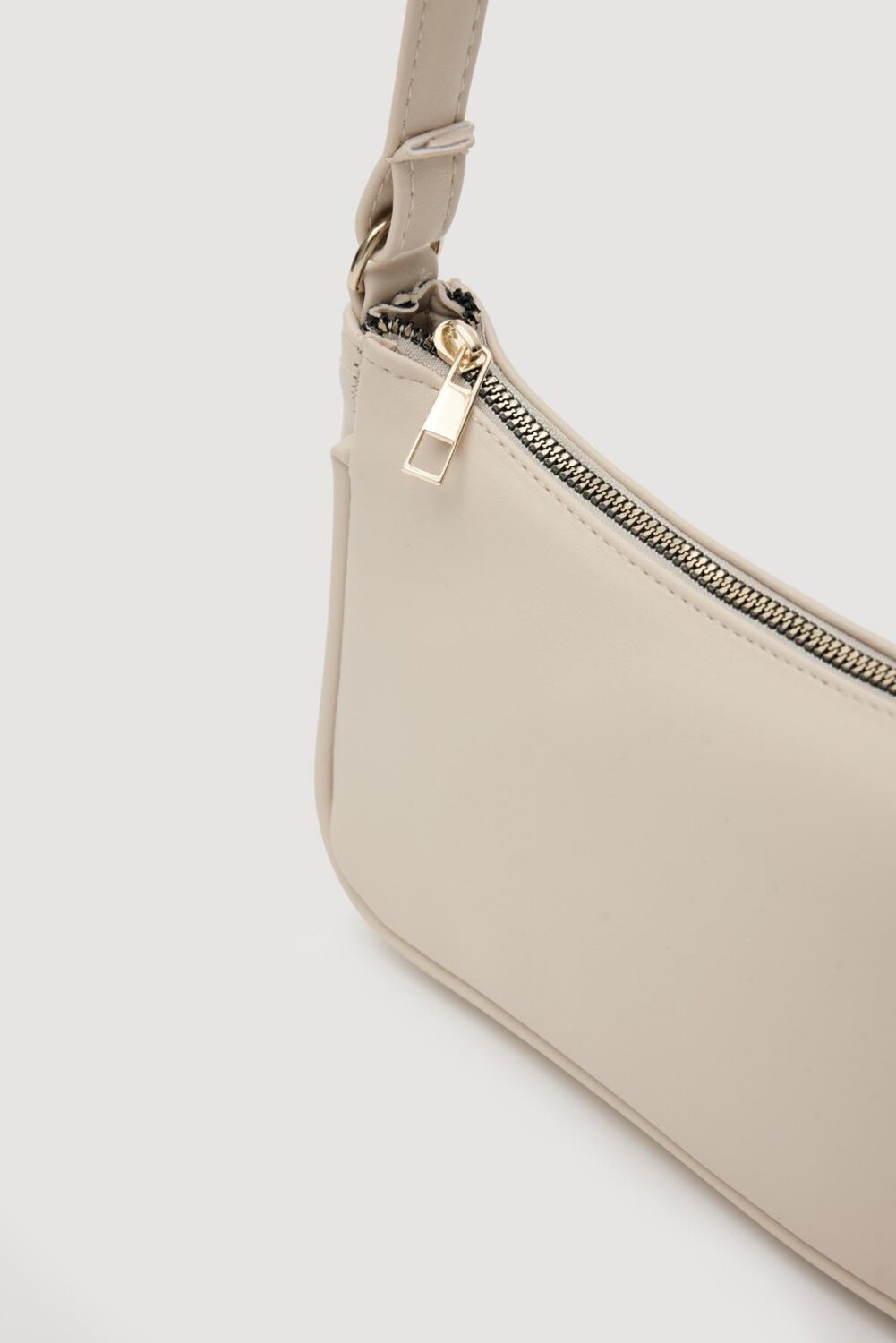 Clara Beige