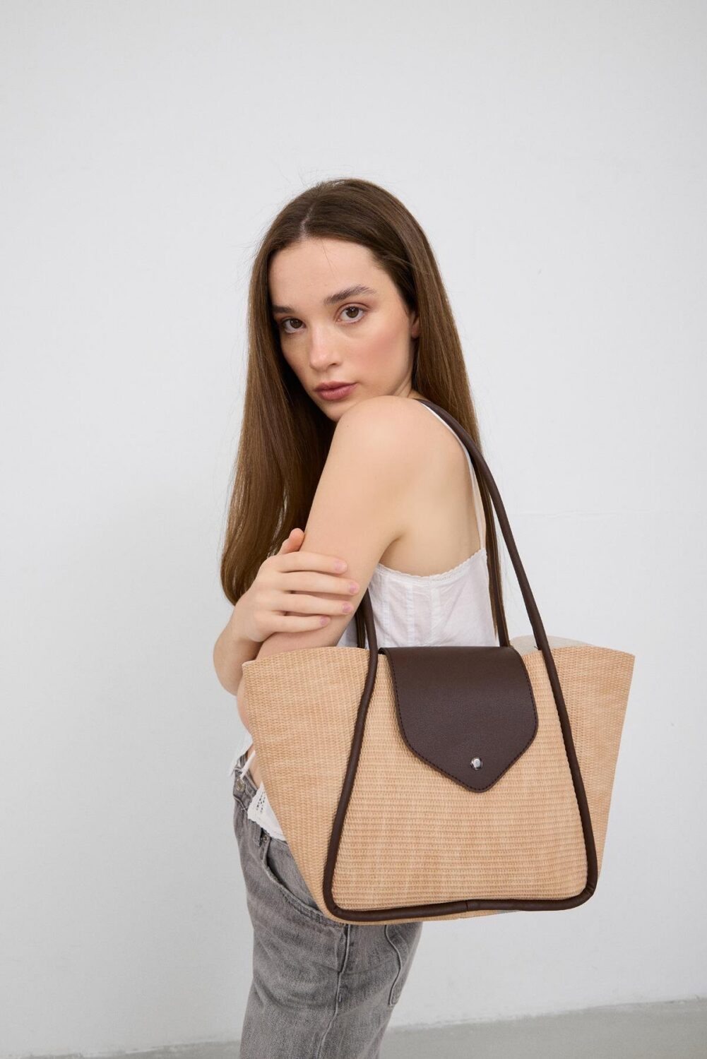 Petra Straw Marron