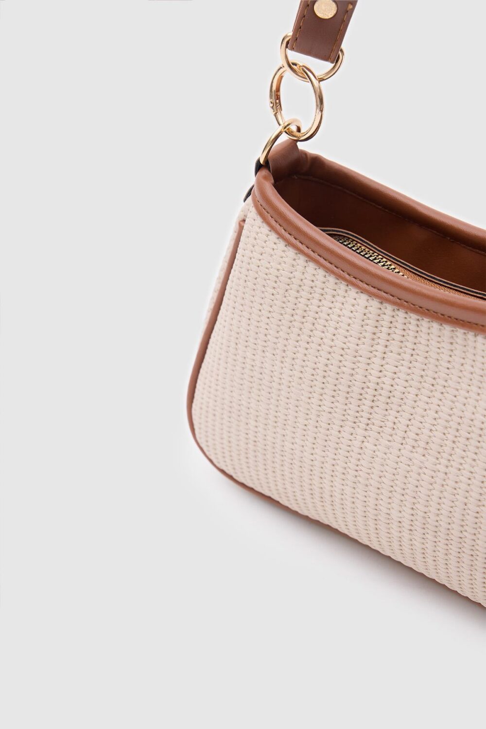 Voi Canvas Camel