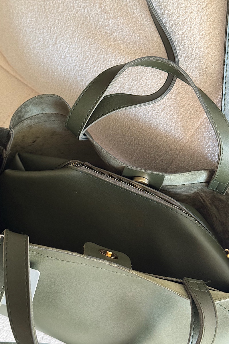 Higgs Medium Olive Green + Purse