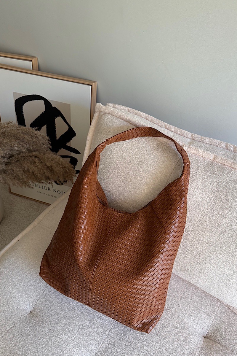 Zoe XL Woven Pattern Camel