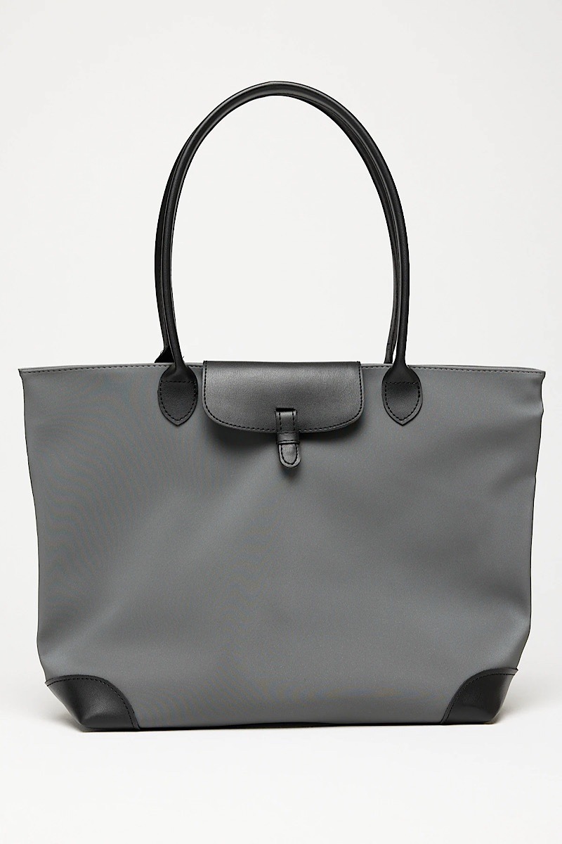 Vionne Grey