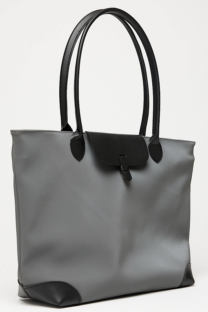 Vionne Grey
