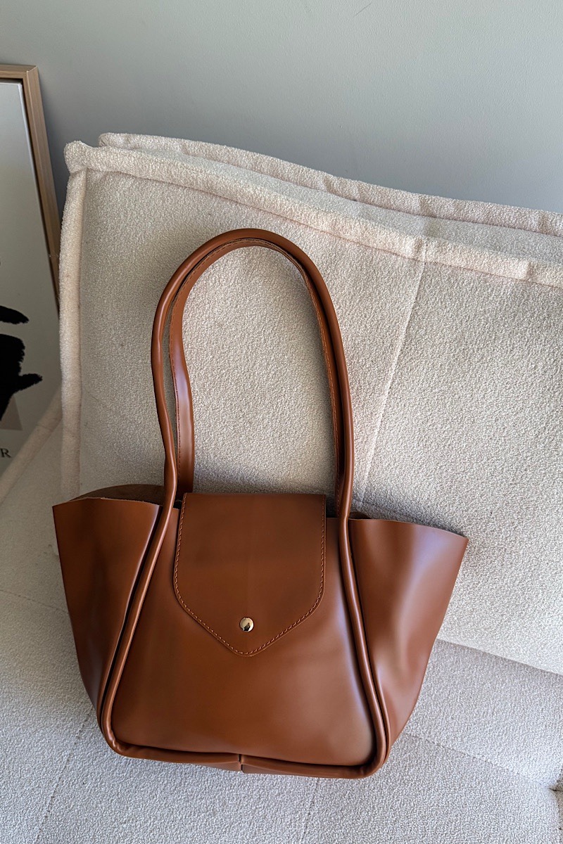 Petra Camel + Purse
