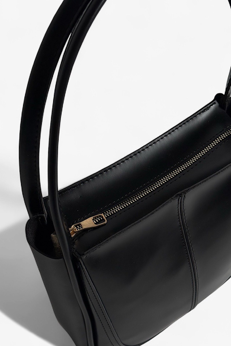 Moscow Moyen Noire + Purse