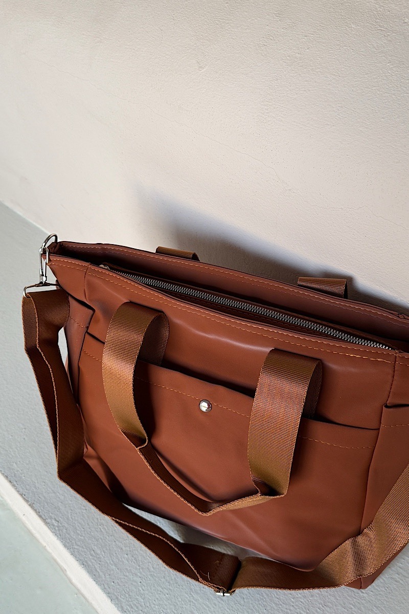 Noa Multi Compartments Camel