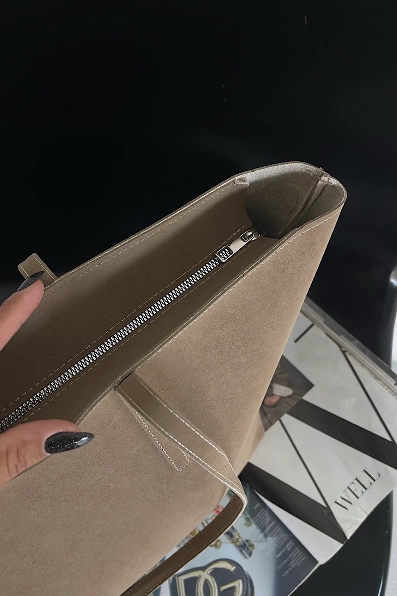 Bria Suede Beige