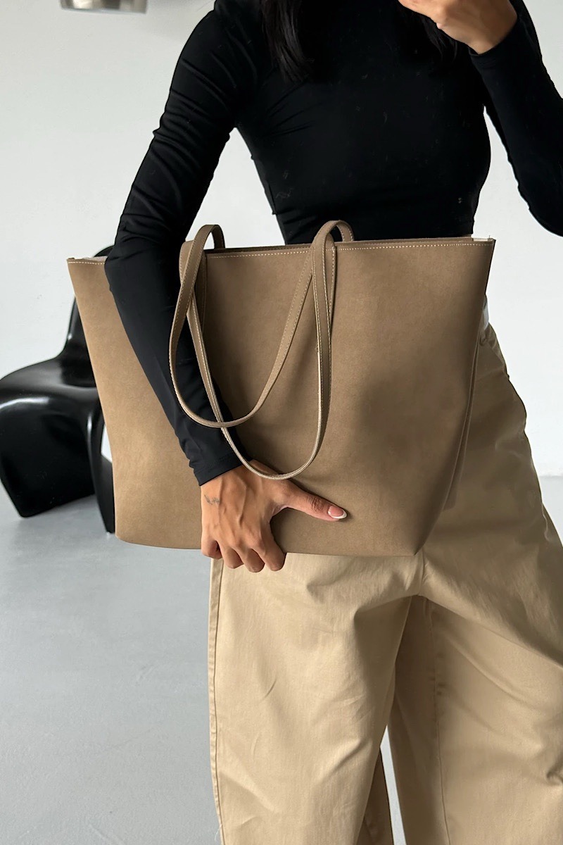 Bria Suede Beige