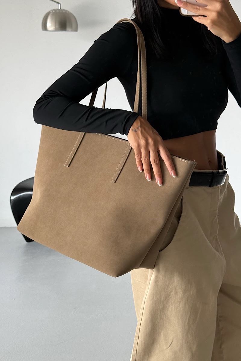 Bria Suede Beige