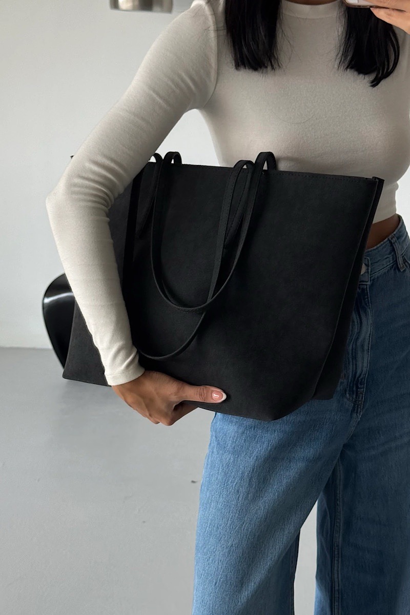 Bria Suede Noire
