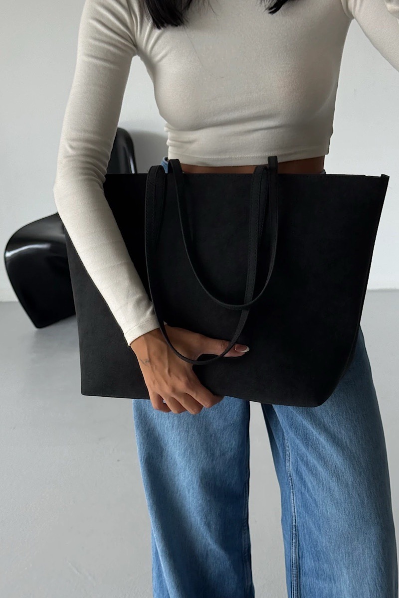 Bria Suede Noire