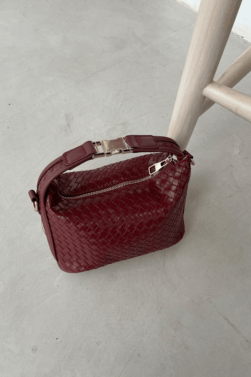 Claude Woven Bordeaux