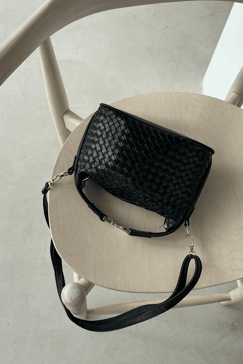 Claude Woven Noire