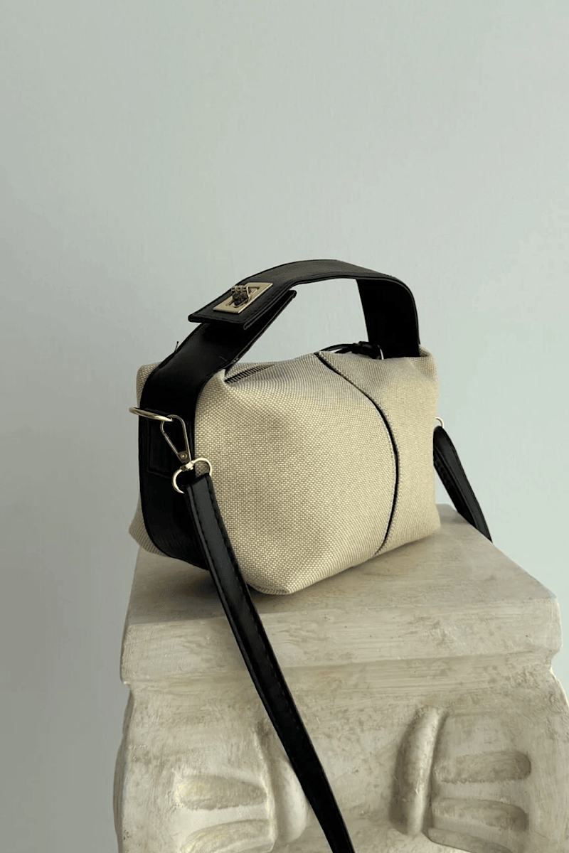Marla Canvas Noire