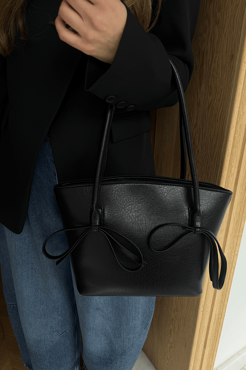 Ribbon Noire