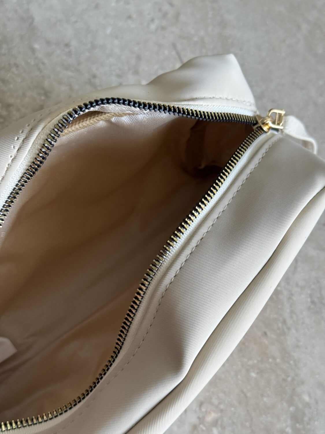 Bruna Beige