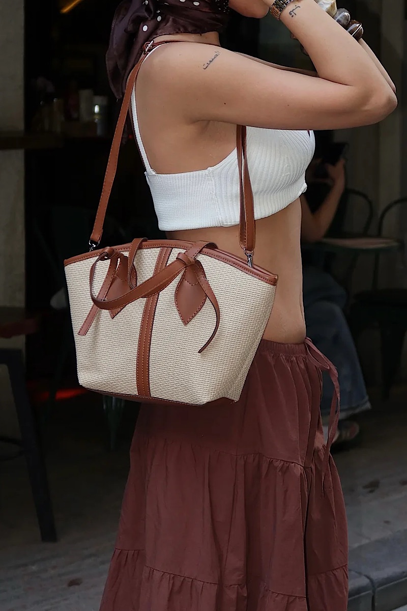 Val Straw Camel